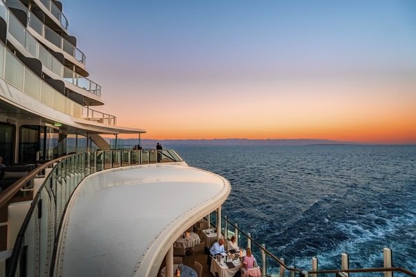 Silversea SN La Terrazza ©Silversea Cruises Ltd. 5.jpg